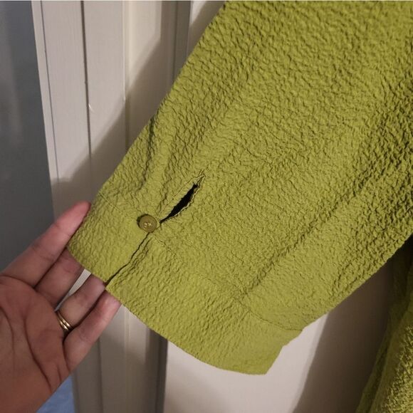 Maggie Barnes Green Tank Shacket Combo, Plus Size 4X 30/32 - Picture 6 of 7